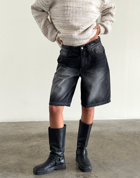 Low Rise Skater Short in Off White
