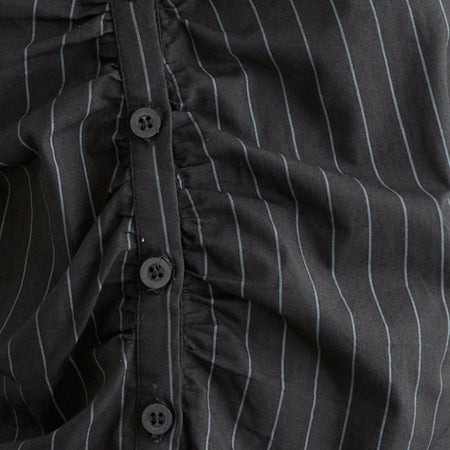 Tarsi Fitted Shirt in Mono Pinstripe Grey