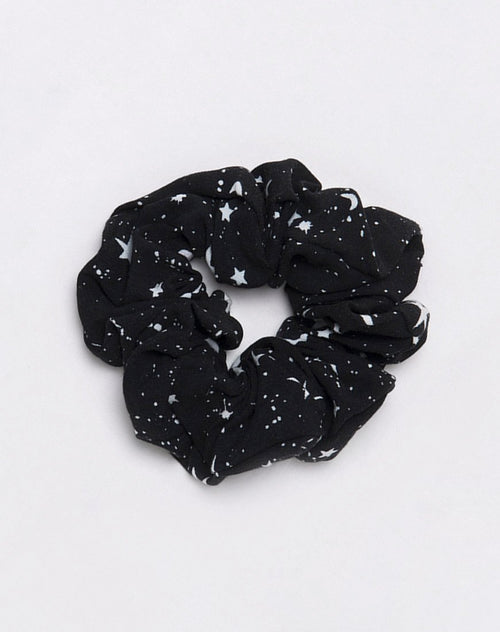 Scrunchie in Astro Black