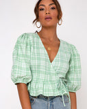 Amiya Top in Table Cloth Neo Mint