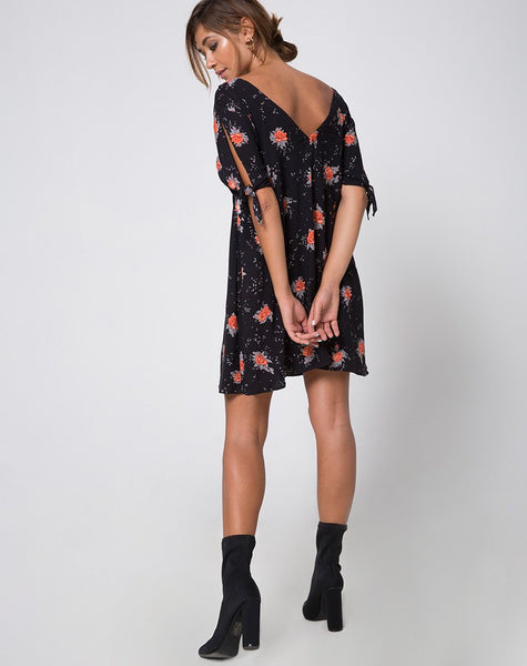 Dinda Swing Dress in Midnight Rose