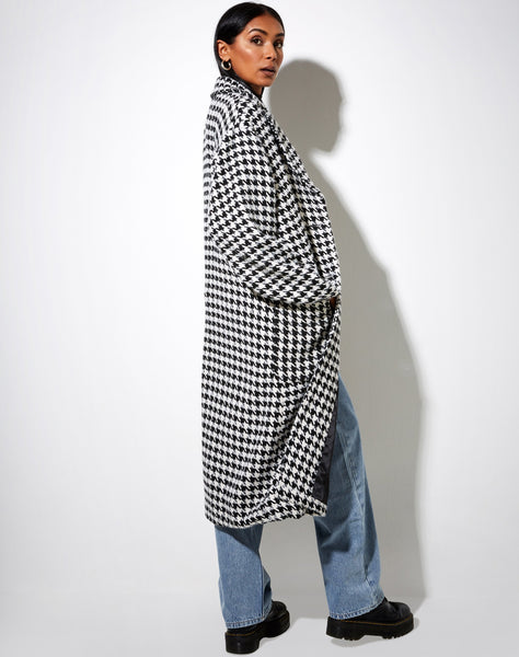 Duster Coat in Houndstooth Black and White