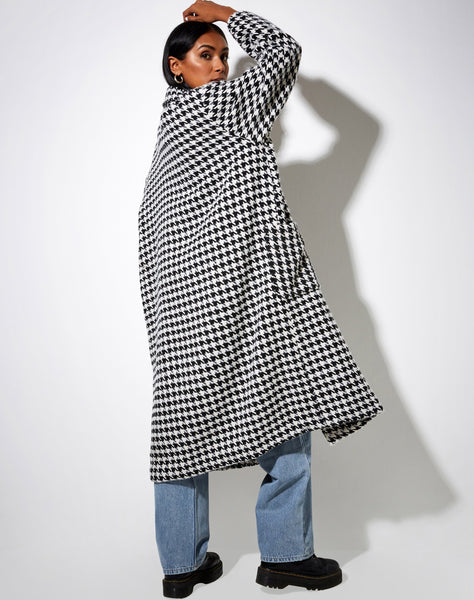 Duster Coat in Houndstooth Black and White