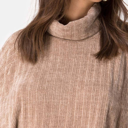 Evie Cropped Sweatshirt in Chenille Tan