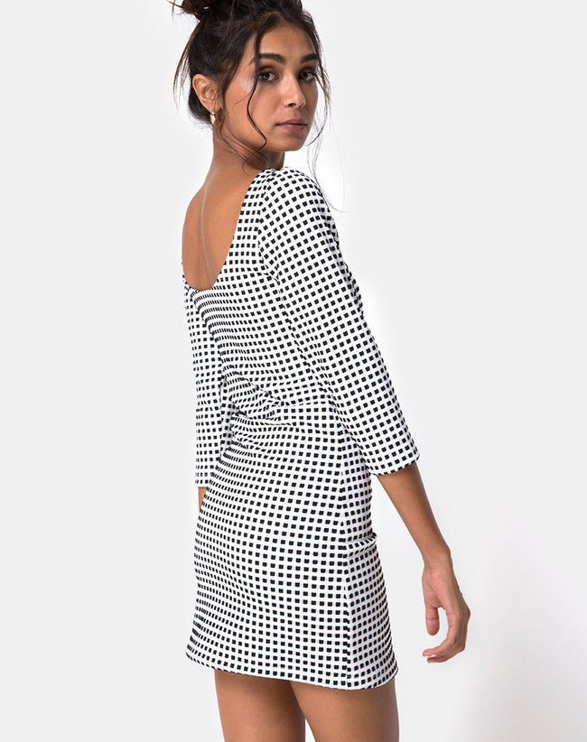 Laras Dress in Gingham Black Ivory