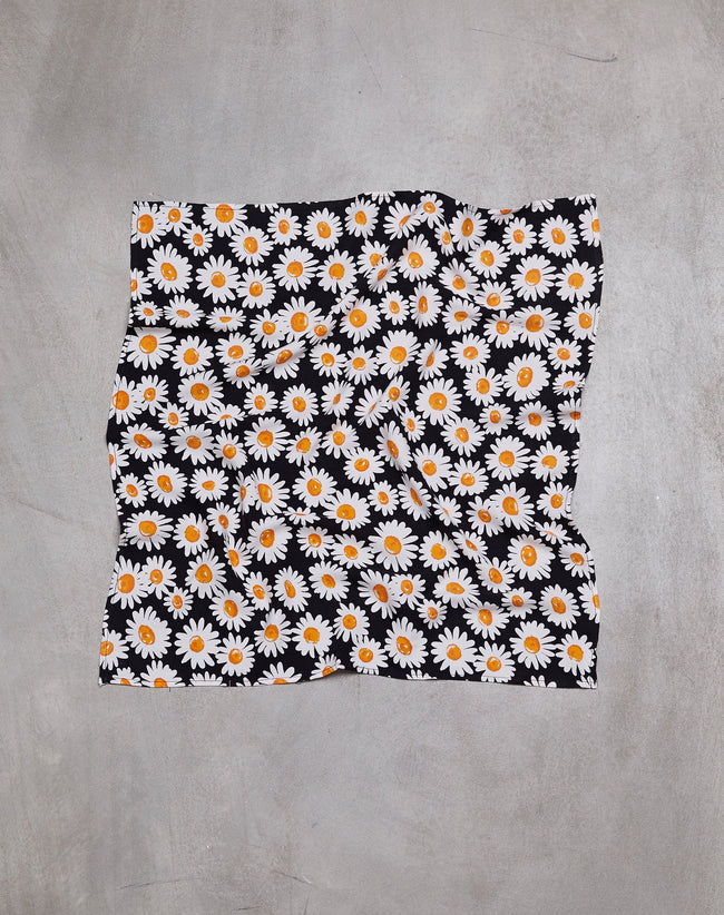 Bandana in Daisy Love Black