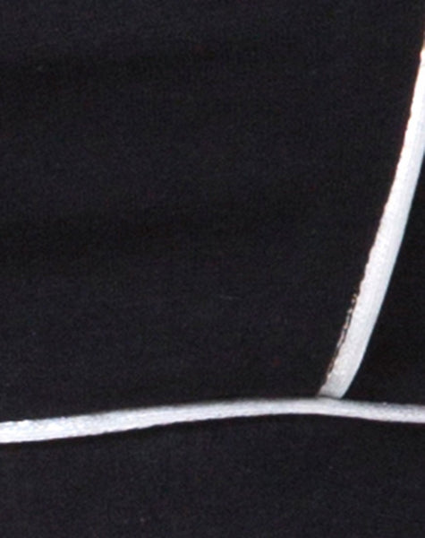 Neho Cycle Short in Black with Piping Line