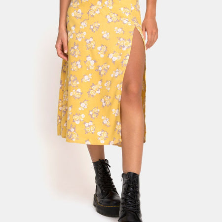 Saika Midi Skirt in Rose Bunch Yellow