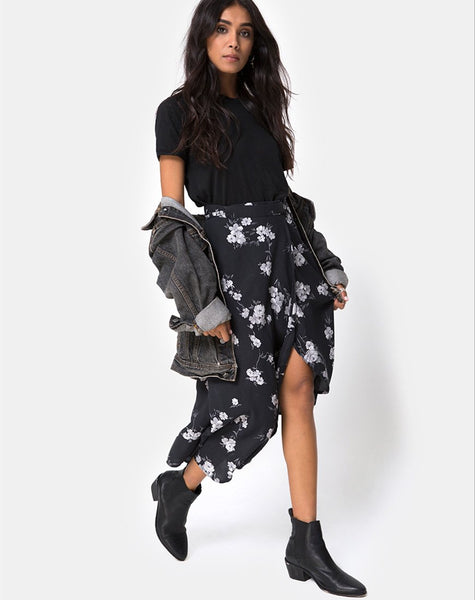 Satha Midi Skirt in Mono Flower Black