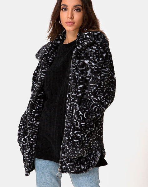 Teddy Bear Fur Coat in Black Leopard