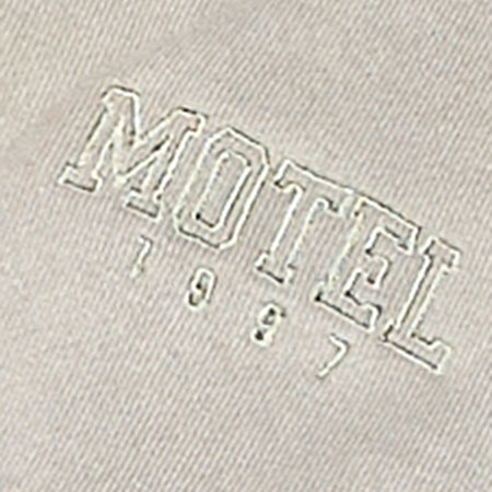 Roider Jogger in London Fog Motel 1997 Embro